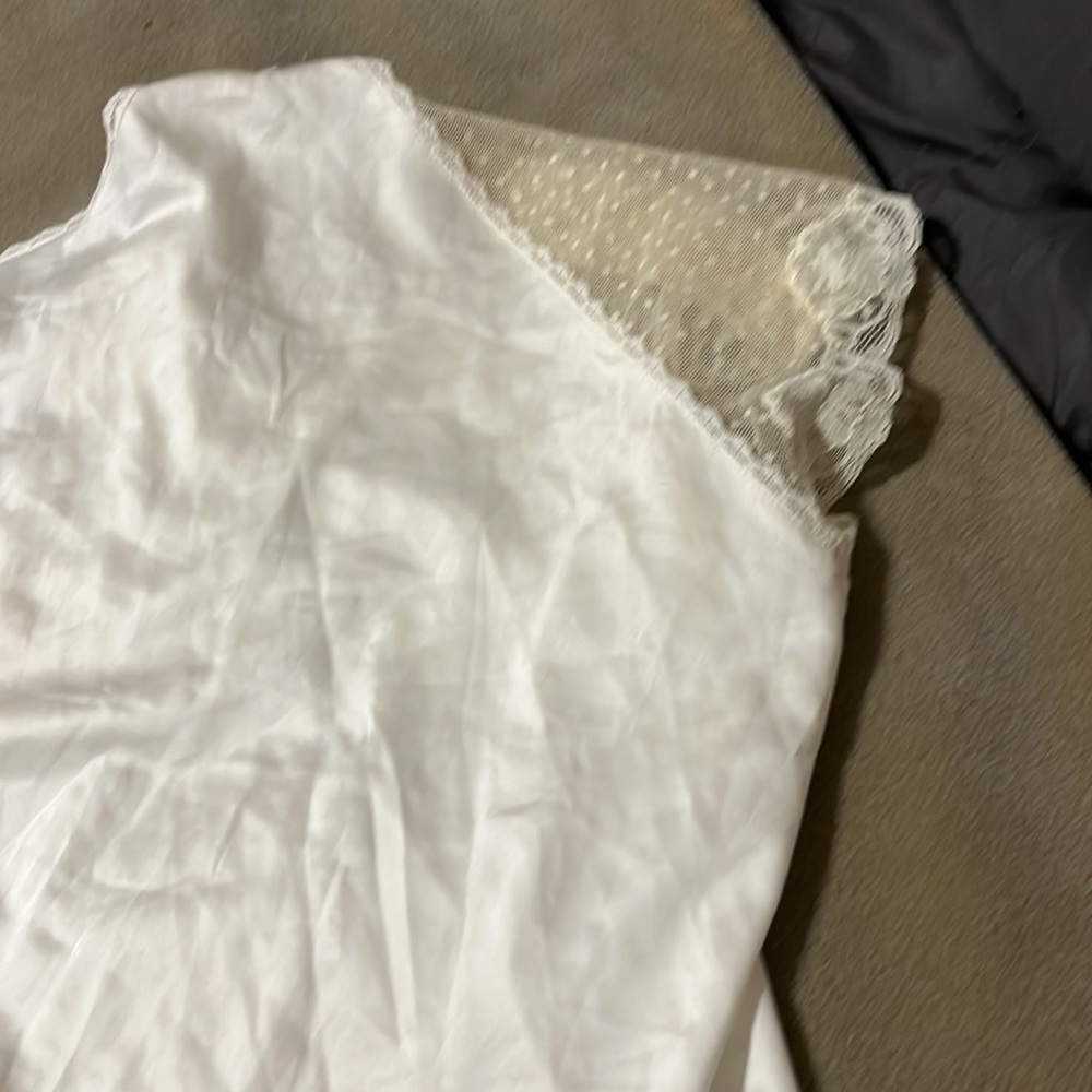 Vintage Beth Lingerie Nightgown. - Picture 16 of 16